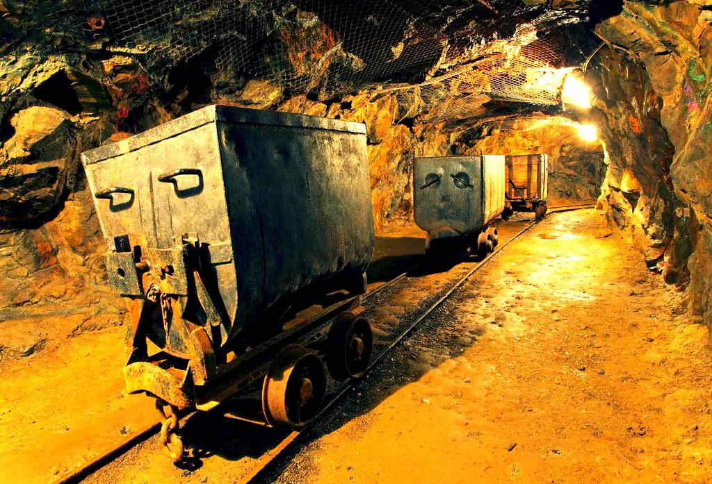 地下礦山開采 技術(shù)突破與未來趨勢(shì)